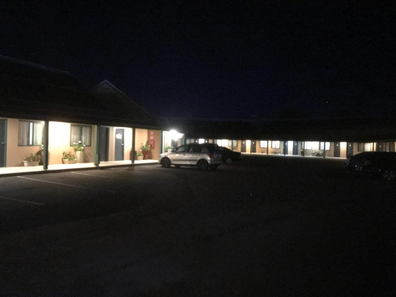 غولبورن The Bakehouse Motel المظهر الخارجي الصورة